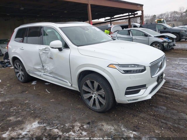 Salvage Volvo XC90 Image