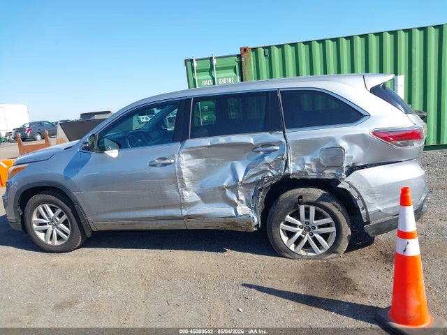Toyota Highlander Le V6