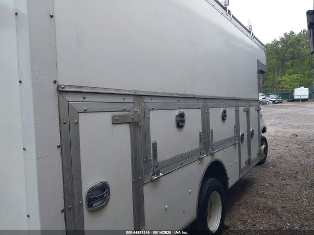 Ford E-450