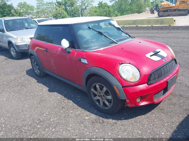 Salvage MINI Cooper S Image