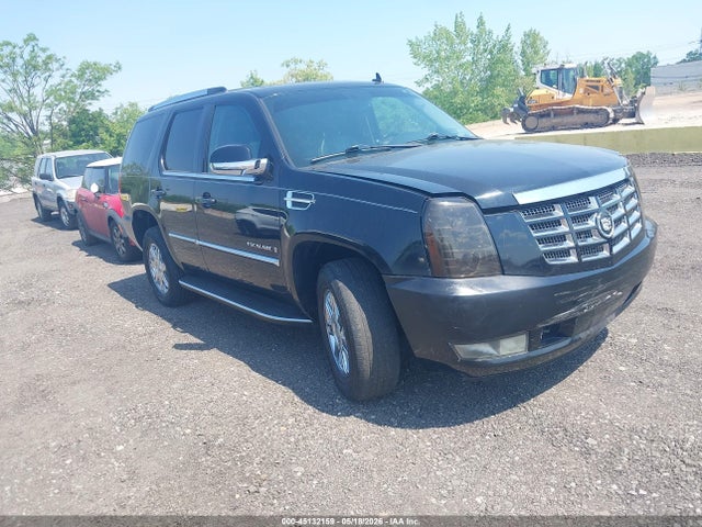Salvage Cadillac Escalade Image