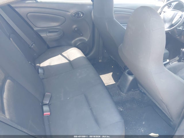Nissan Versa 1.6 S+
