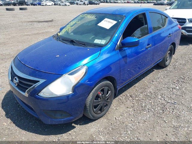 Nissan Versa 1.6 S+