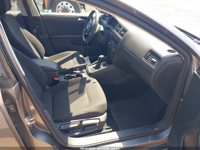 Volkswagen Jetta 2.0l S