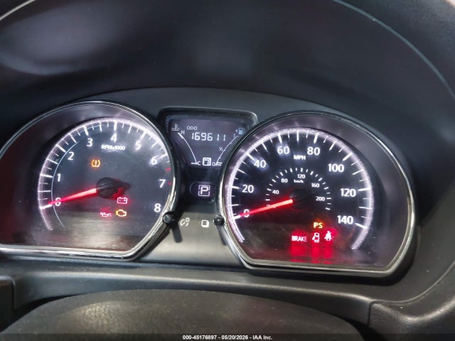 Nissan Versa 1.6 Sv
