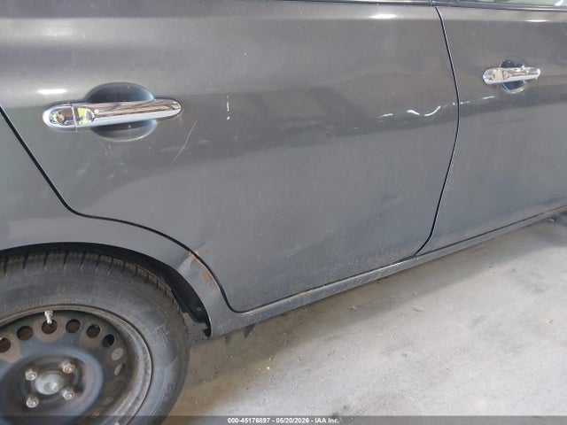Nissan Versa 1.6 Sv