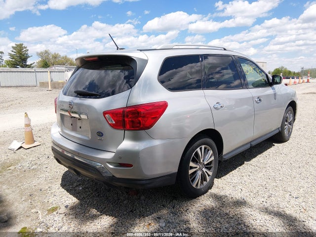 Nissan Pathfinder Sv