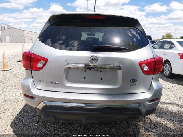 Nissan Pathfinder Sv