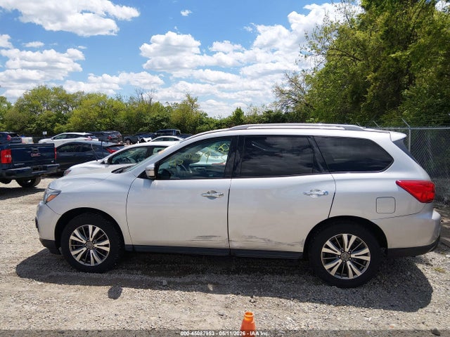 Nissan Pathfinder Sv