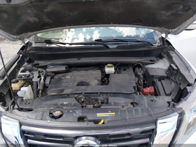 Nissan Pathfinder Sv