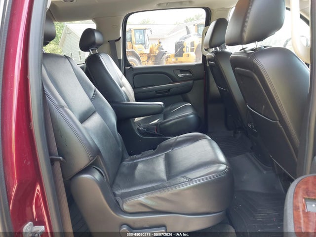 Chevrolet Suburban 1500 Ltz