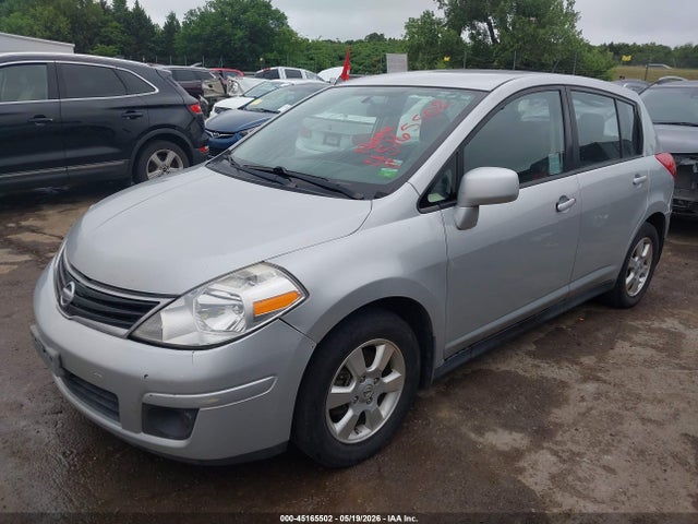 Nissan Versa 1.8 S