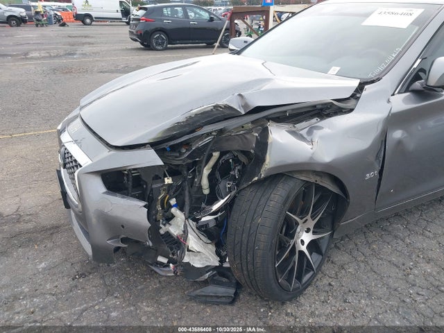 INFINITI Q50 3.0t Signature Edition