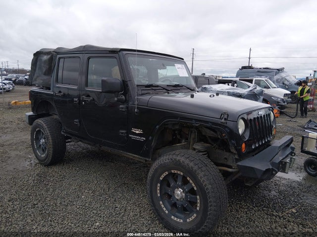 Salvage Jeep Wrangler Image