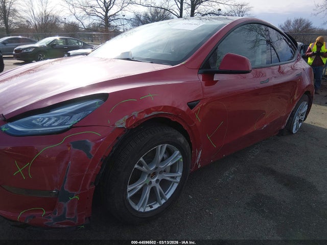 Tesla Model Y Long Range Dual Motor All-wheel Drive