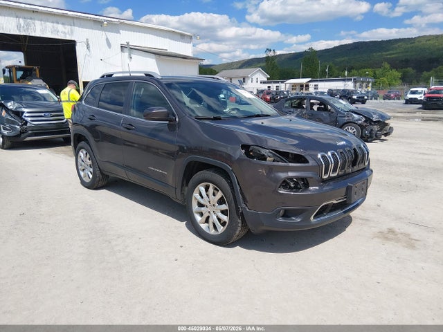 Salvage Jeep Cherokee Image