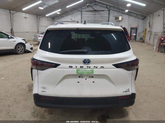 Toyota Sienna Le