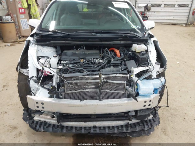 Toyota Sienna Le