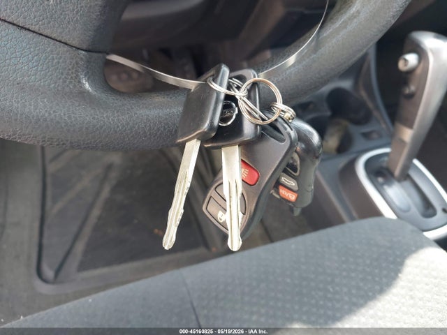 Nissan Versa 1.8s