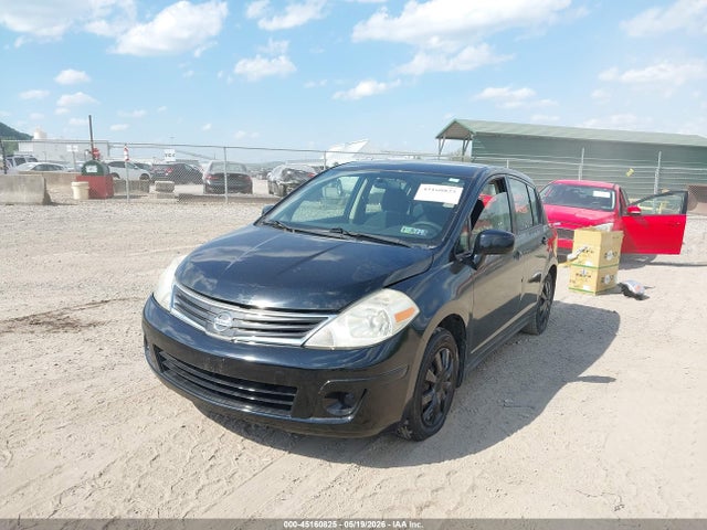 Nissan Versa 1.8s