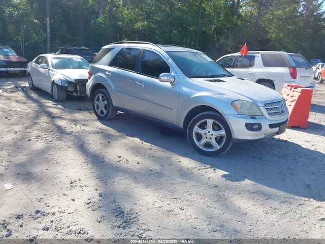 Salvage Mercedes-Benz M-Class Image