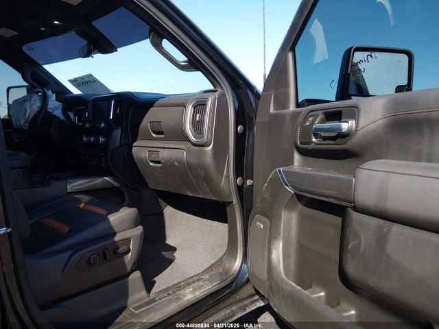 General Motors Sierra 2500HD 4wd  Standard Bed At4