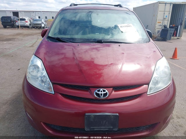 Toyota Sienna Xle
