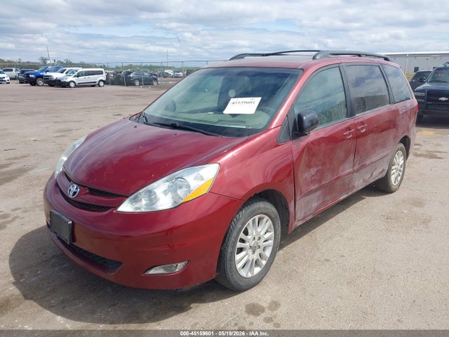 Toyota Sienna Xle