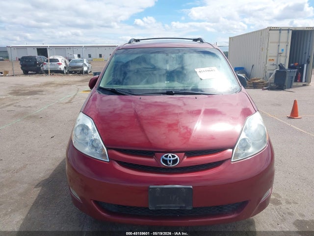 Toyota Sienna Xle