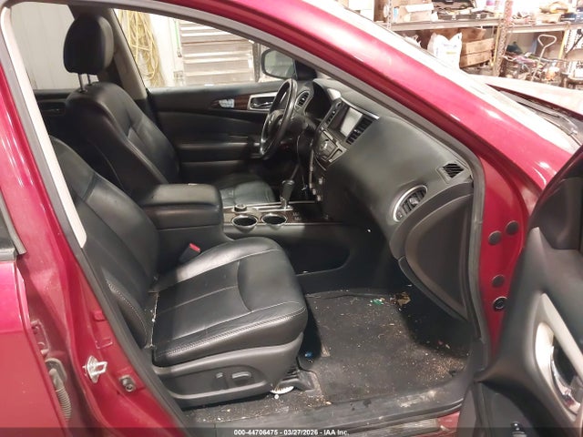 Nissan Pathfinder Sl