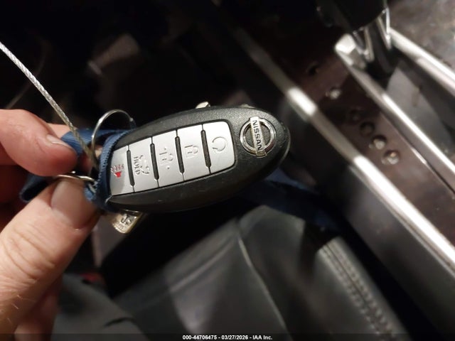 Nissan Pathfinder Sl