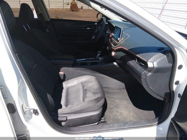Nissan Altima S Fwd