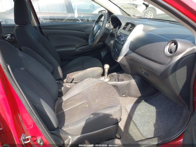 Nissan Versa