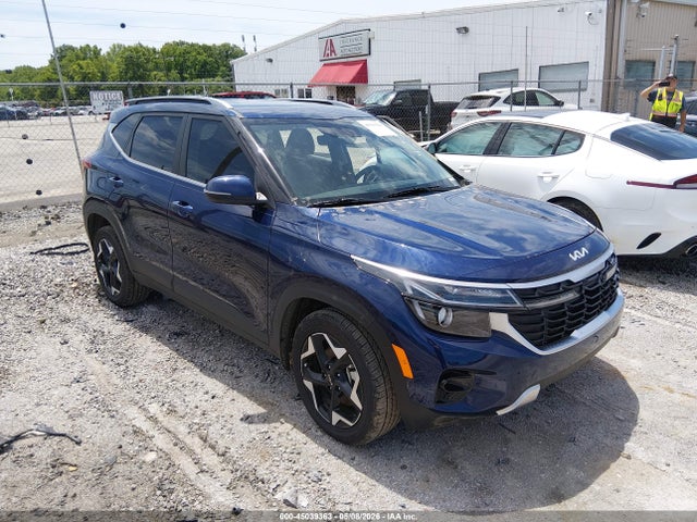 Salvage Kia Seltos Image