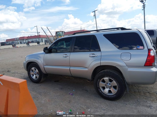 Toyota 4Runner Sr5 V6