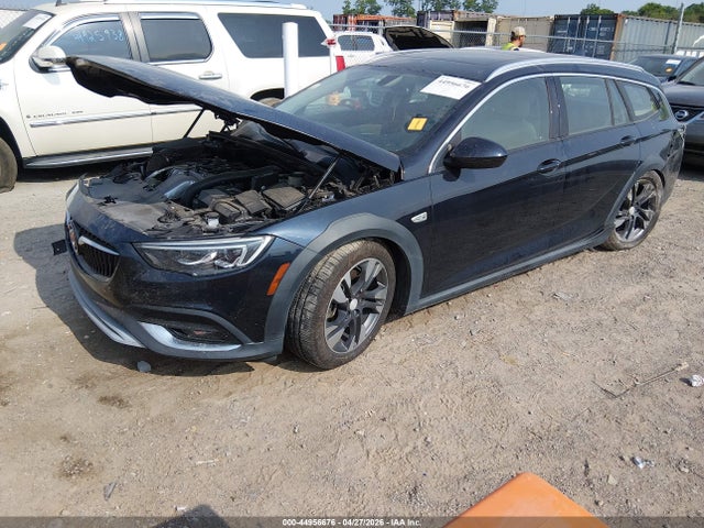 Buick Regal TourX Essence