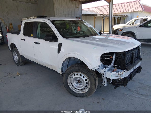 Salvage Ford Maverick Image