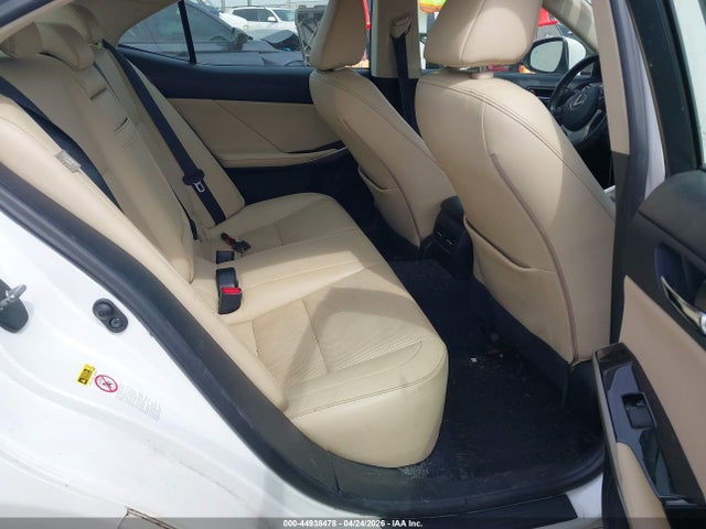 Lexus Is