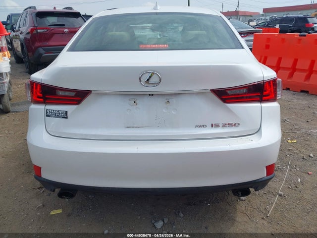 Lexus Is