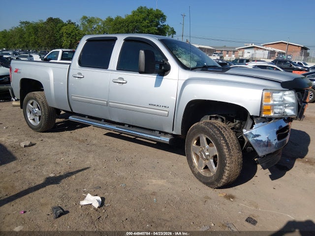 Salvage Chevrolet Silverado 2500 Image