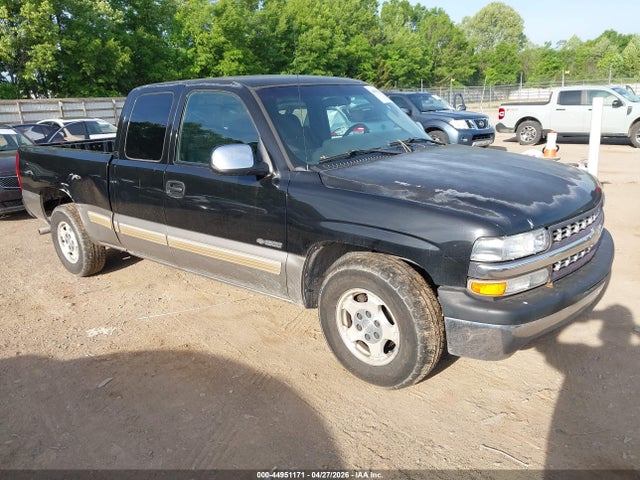 Salvage Chevrolet Silverado 1500 Image