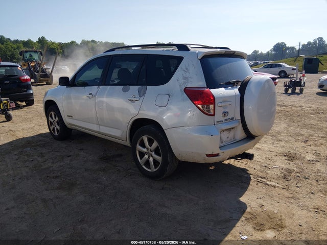 Toyota RAV4 Limited V6