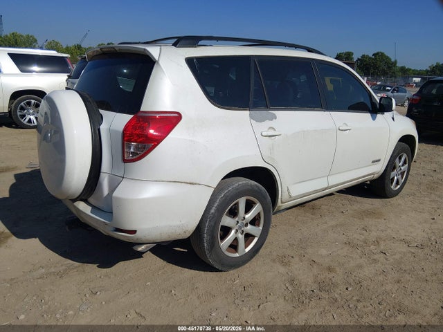 Toyota RAV4 Limited V6