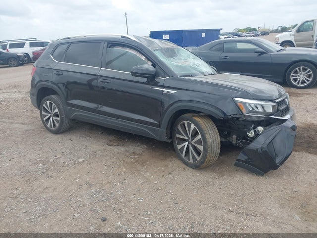 Salvage Volkswagen Taos Image