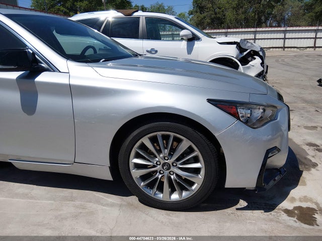 INFINITI Q50 3.0t Luxe