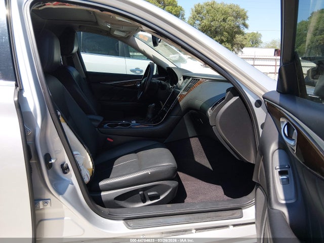 INFINITI Q50 3.0t Luxe