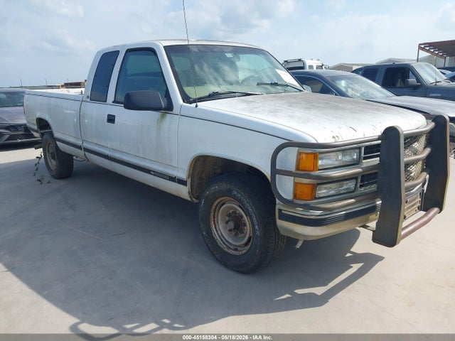 Salvage Chevrolet C2500 Image