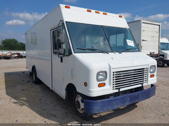 Salvage Ford E-450 Image