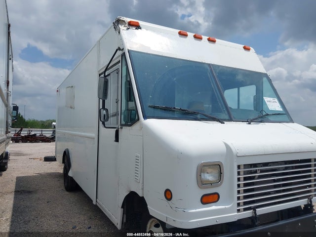 Salvage Ford E-450 Image