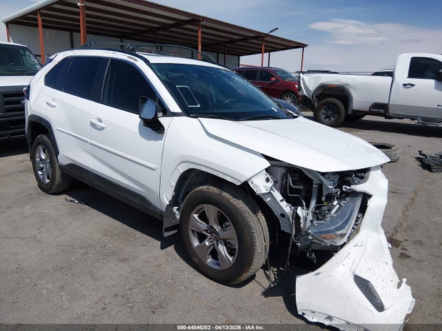 Salvage Toyota RAV4 Image